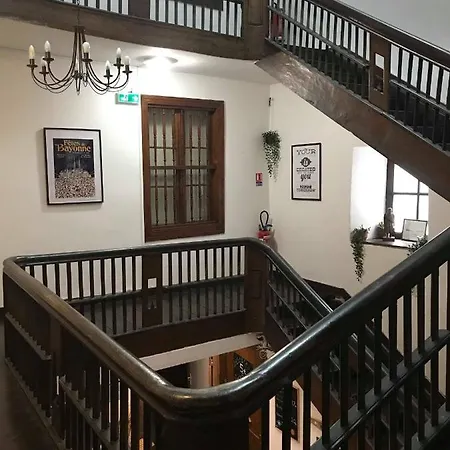 Le Chemin Vers L'etoile * سان جان بييه دو بور