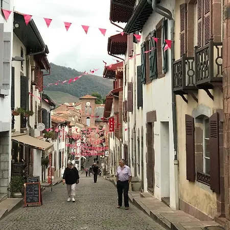 Le Chemin Vers L'etoile Saint-Jean-Pied-de-Port